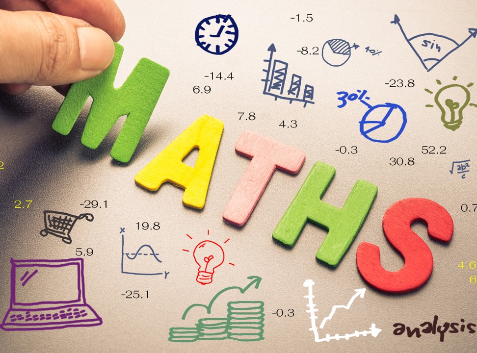 Maths in Motion: Puzzle, Build, Roll